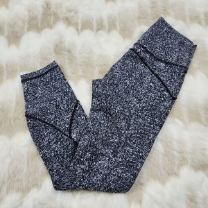♡ Lululemon In Movement Leggings sz 4 EUC